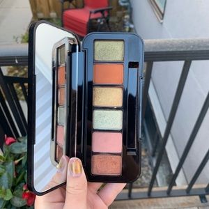 Buxom fall palette